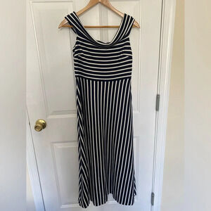 Women’s banana republic navy and white nautical off the shoulder dress size 6
